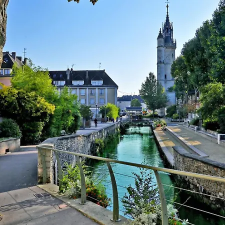 Lägenhet Au Coeur De Nonancourt, Jardin Prive Saint-Germain-sur-Avre