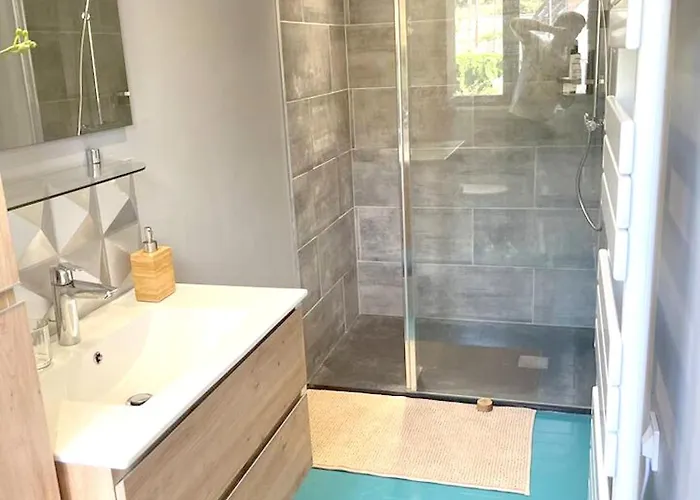 Au Cœur De Nonancourt, Jardin Privé *